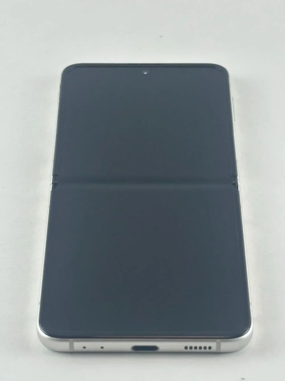 Samsung Galaxy Z Flip3 Unlocked (Originally Verizon) Good Condition 8 RAM 256 GB